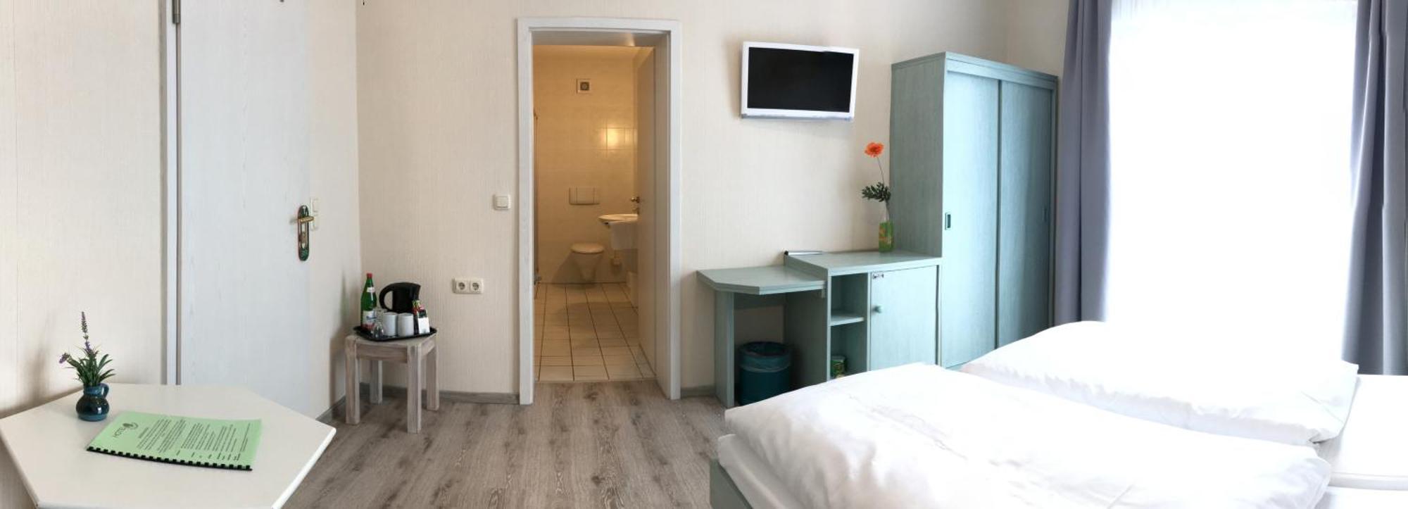 Kastanienhof Hotel Garni 치노비츠 객실 사진
