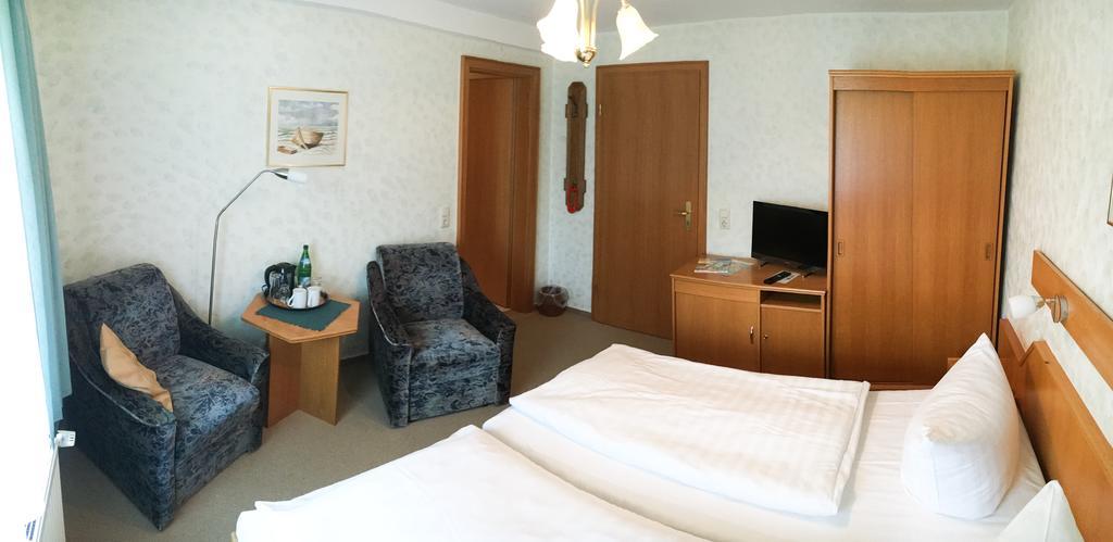 Kastanienhof Hotel Garni 치노비츠 객실 사진