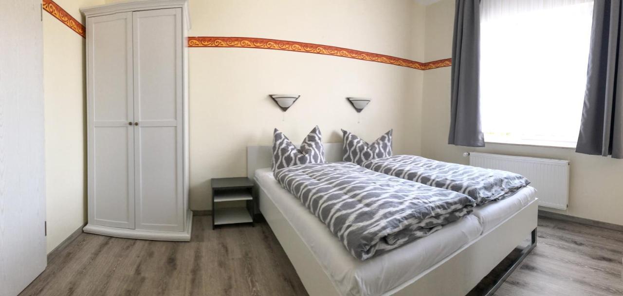 Kastanienhof Hotel Garni 치노비츠 객실 사진